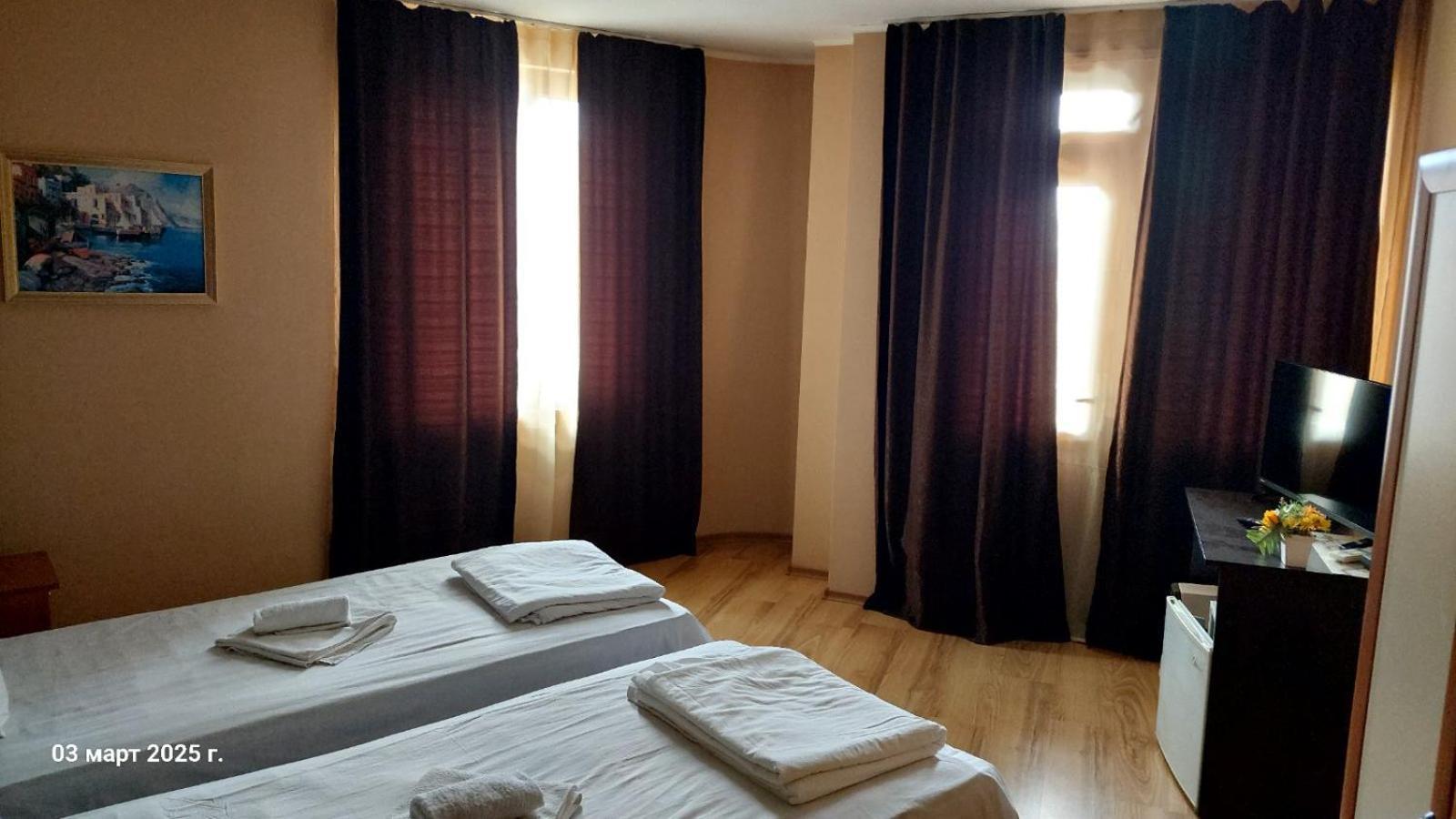 Hristovi Apartments & Studios ポモリエ エクステリア 写真